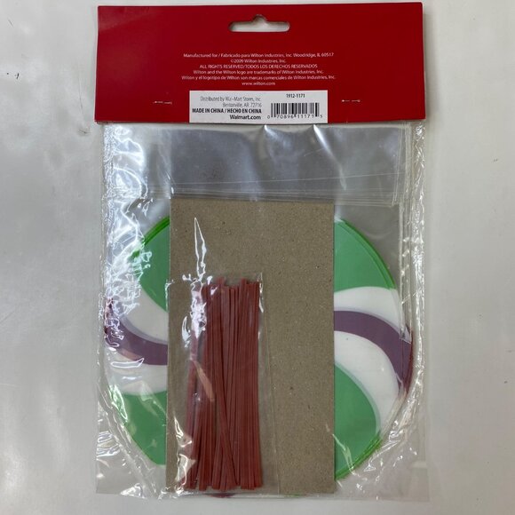 Wilton Treat Bags 6" X 9" Ties Holiday Gift Giving 15 Count Peppermint Design - Picture 2 of 6